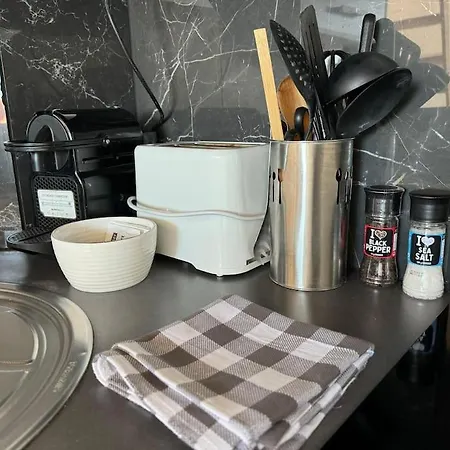 ღ L'entr'act • Au Cœur De Et Du Vieux Port La Rochelle (Charente-Maritime)